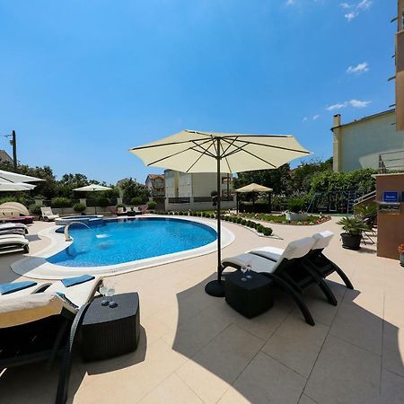 Apartments Tony Biograd Na Moru Exterior foto