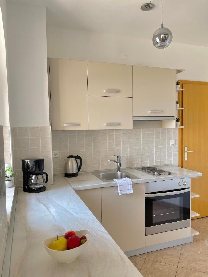 Apartments Tony Biograd Na Moru Exterior foto