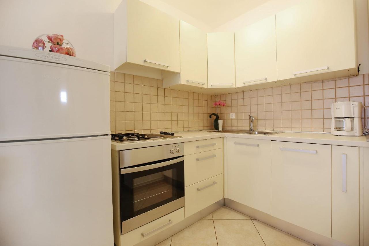 Apartments Tony Biograd Na Moru Exterior foto