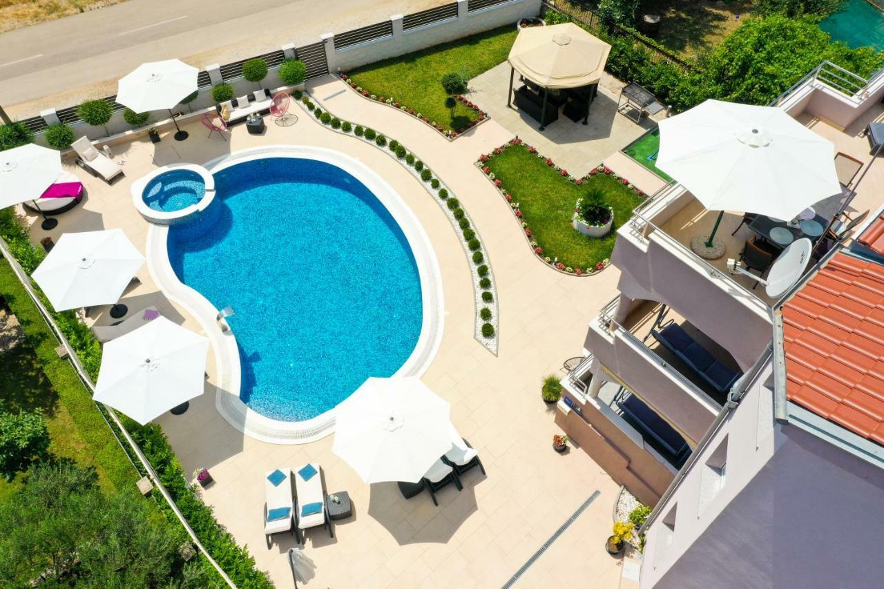 Apartments Tony Biograd Na Moru Exterior foto