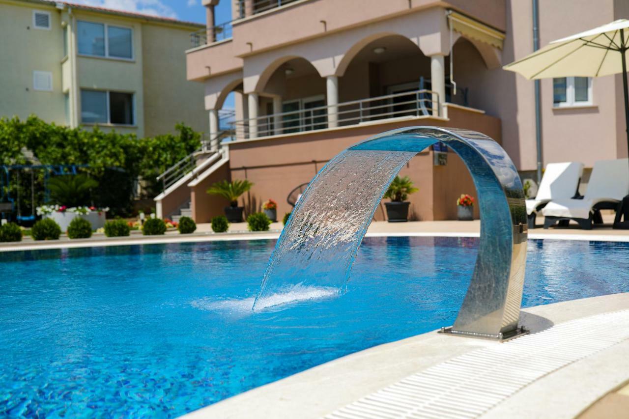 Apartments Tony Biograd Na Moru Exterior foto