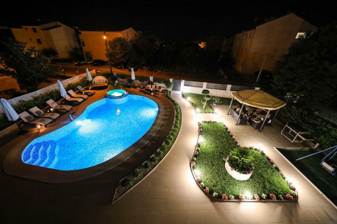 Apartments Tony Biograd Na Moru Exterior foto