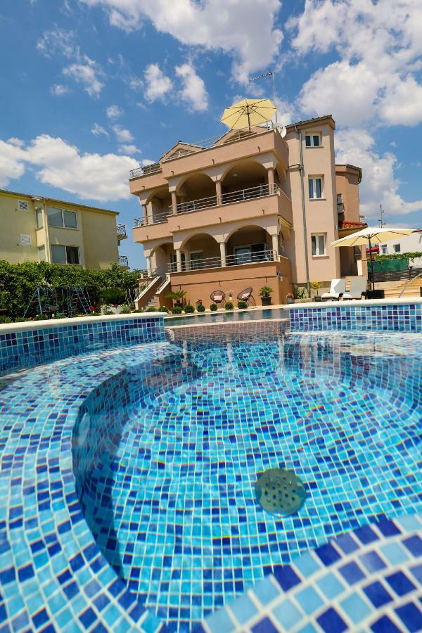 Apartments Tony Biograd Na Moru Exterior foto
